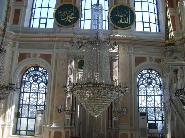 Ortakoy Mosque, interior